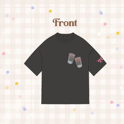 Two Girls ✧ T-shirt ➤ PREORDER